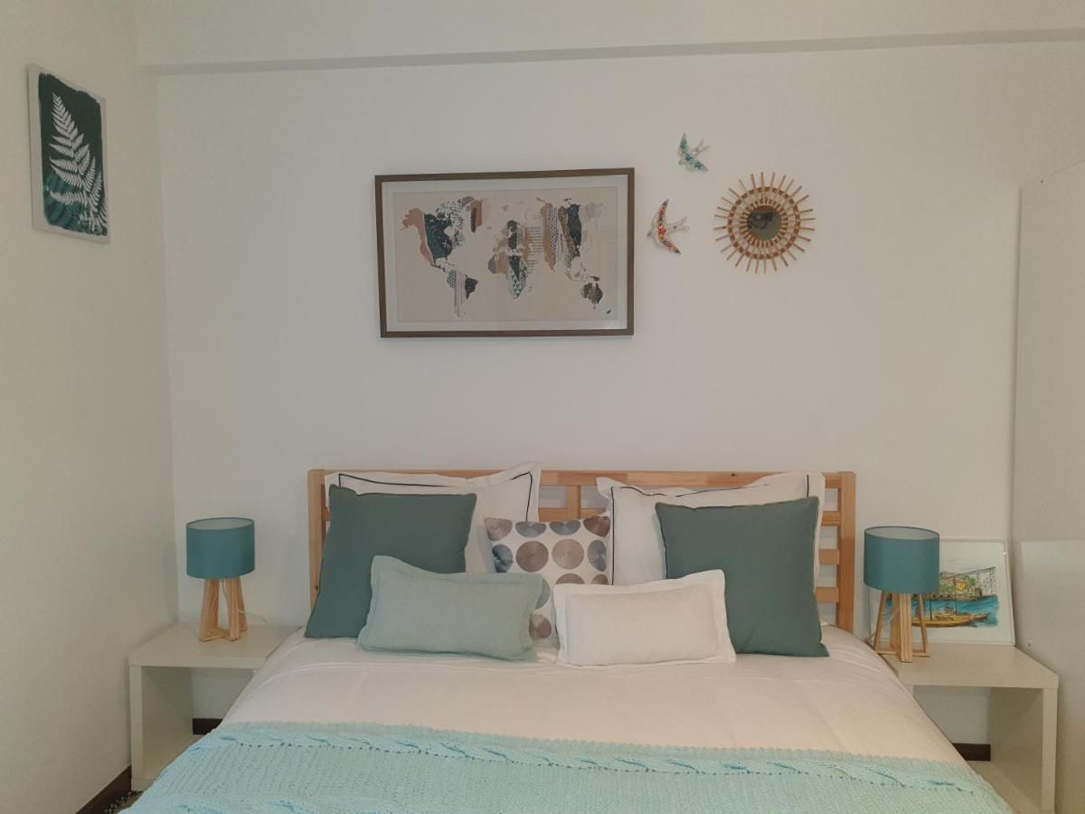 Iris Downtown Apart Apartment Porto Luaran gambar